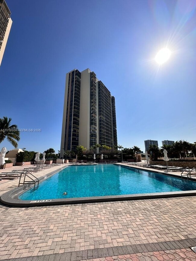 Photo - 20335 W Country Club Dr Unit 2302