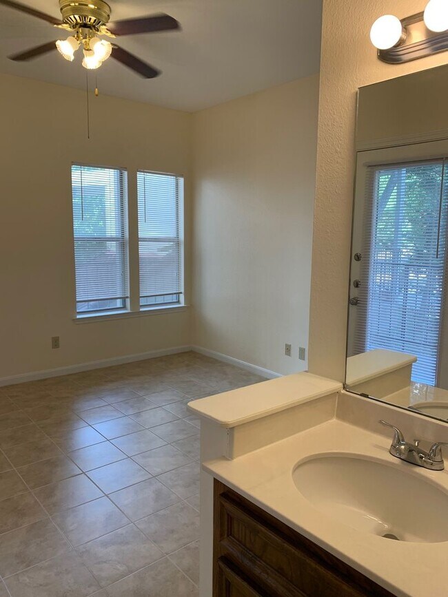 Photo - 2 Bedroom/1 Bath