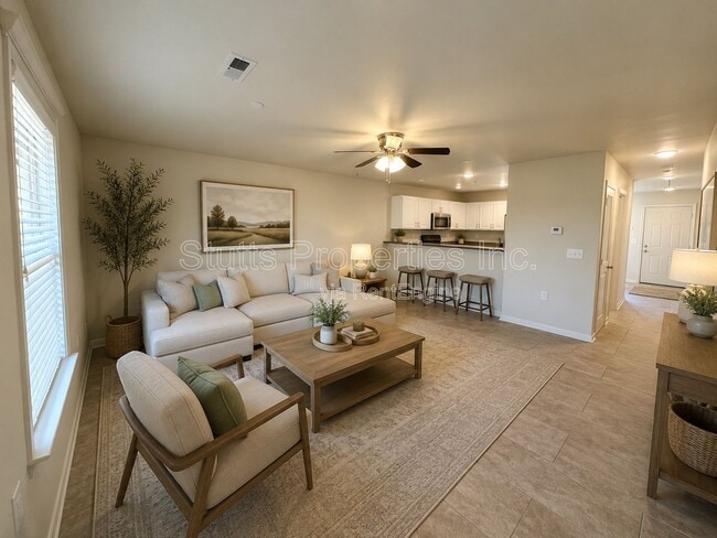 Building Photo - 200 Spindle Ct Unit 106