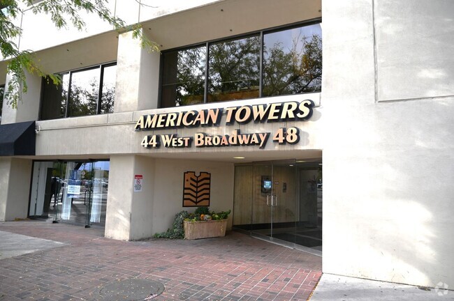 Building Photo - 48 W 300 S Rental