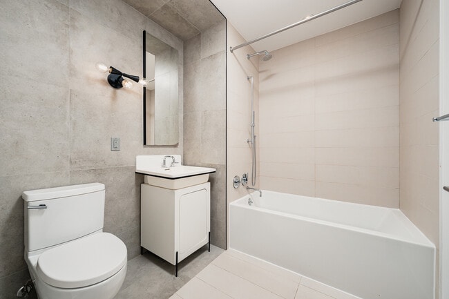 Photo - Denizen BSHWK