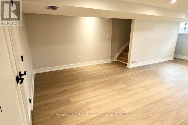 Photo - 246 Marlborough St Unité 5