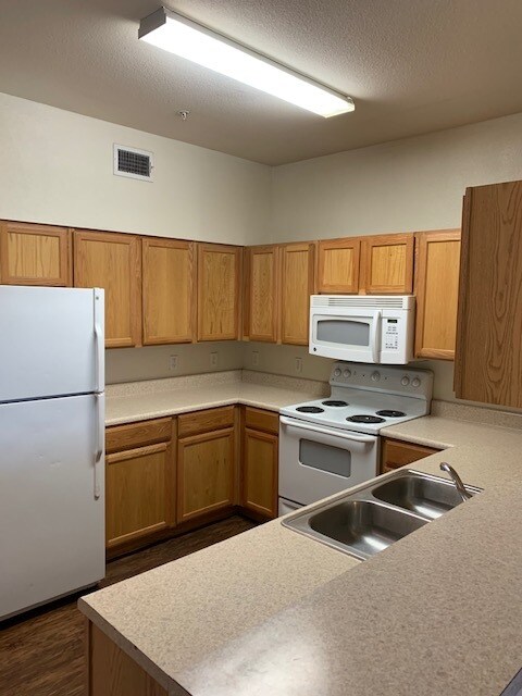 Photo - Navigation Pointe