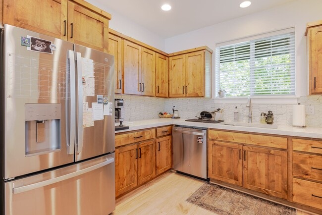 Photo - 63121 de Haviland Ct