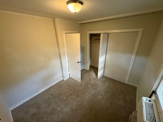 Photo - 2 Seawanhaka Ave