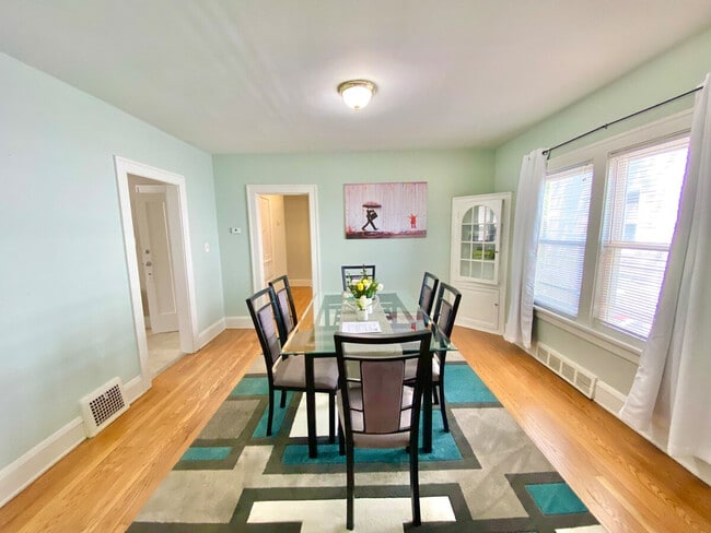 Photo - 2214 Lee Rd Unit ID1057676P