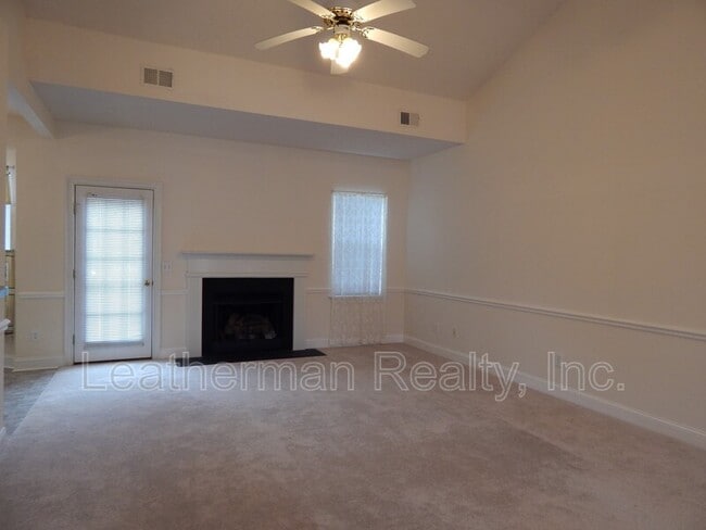 Photo - 2109 Elderberry Dr
