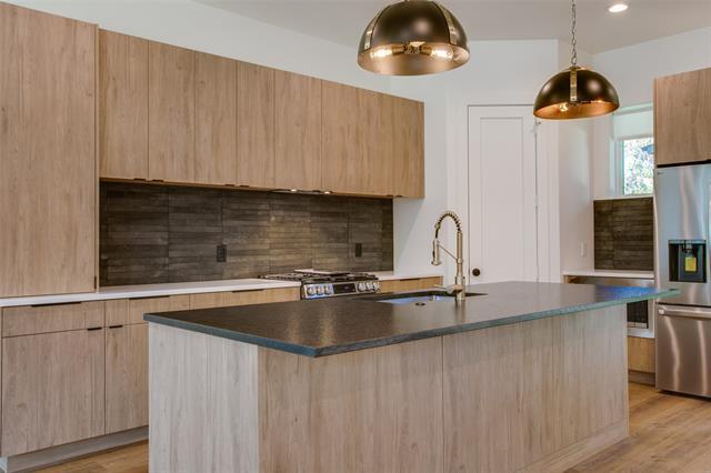 Photo - 400 N Denver St