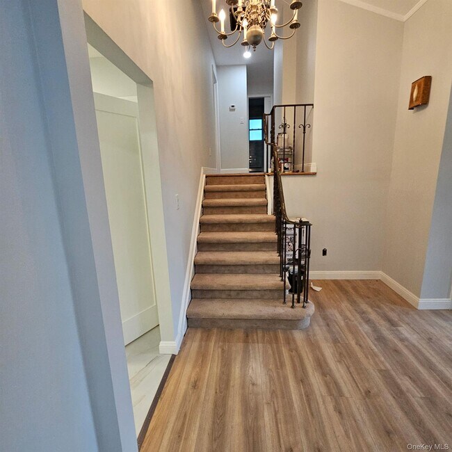 Photo - 121 Henry St