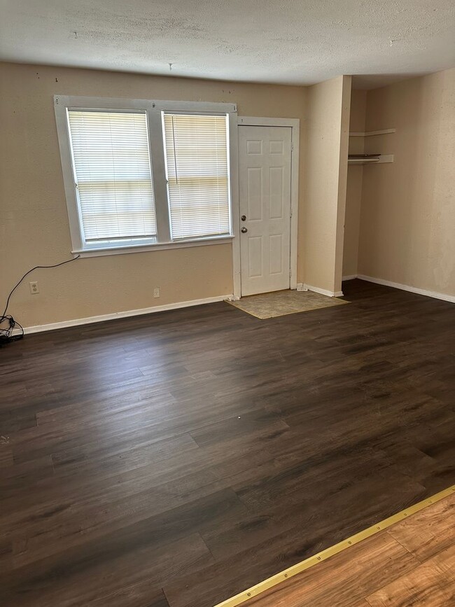 Building Photo - 45 Riley Manor Cir