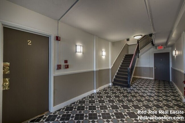Photo - 5 Barrows St Unit 4