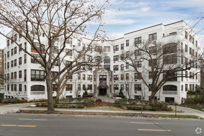 4701 Connecticut Ave NW - Truman House