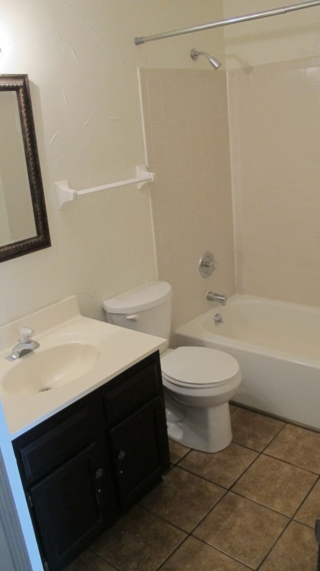 Photo - 9621 Vinca Cir Unit F