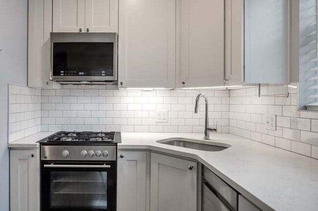 Photo - 10 Chelsea St Unidad #3