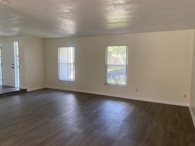 Photo - 3/2 Split Plan Pool Home in Indian Trails