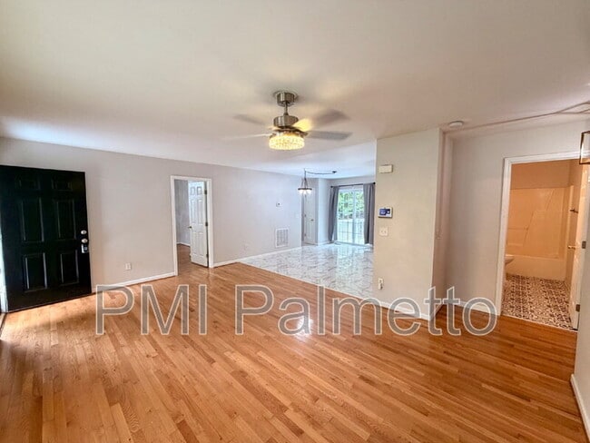 Photo - 152 Chatham Cir