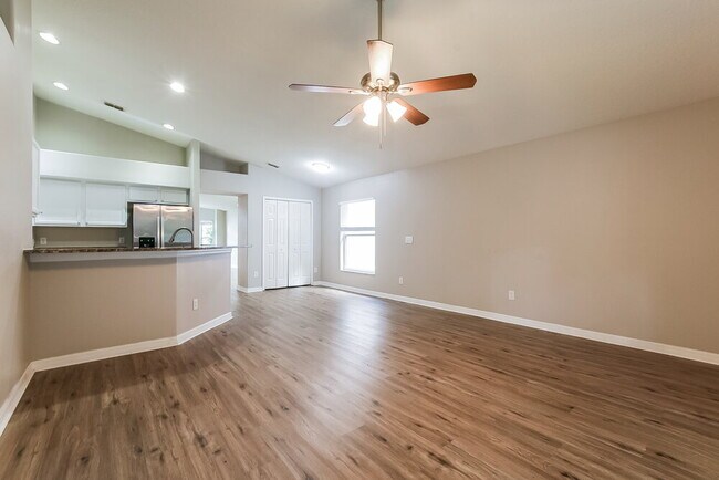 Photo - 4926 Walnut Ridge Dr