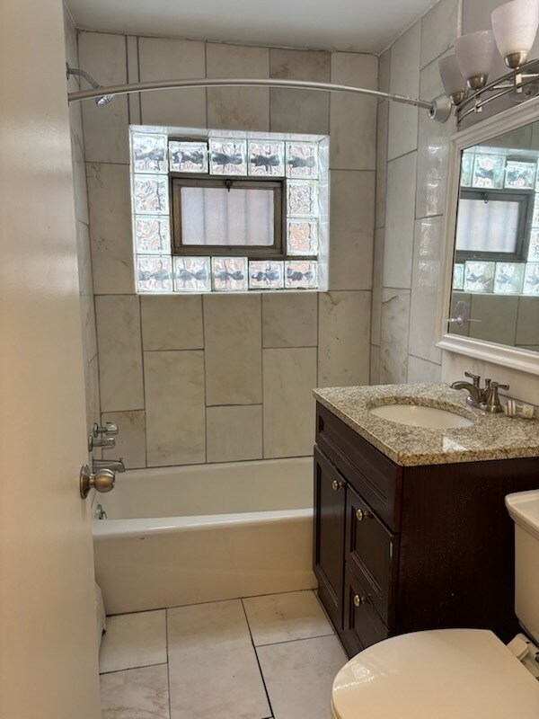 Photo - 7204 N Ashland Blvd Apartment Unit A