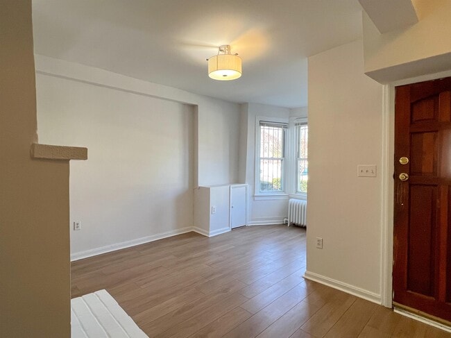 Photo - 1819 Vermont Ave NW