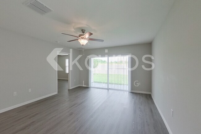 Photo - 8633 SW 43rd Ter