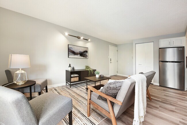 Oakwood Park Apartments