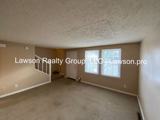 Photo - Charming Salem Townhome