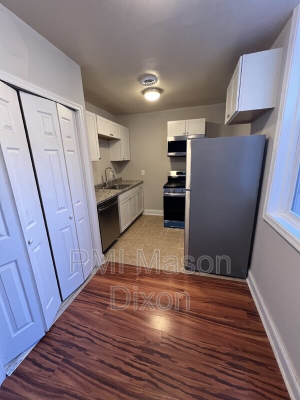 Photo - 2426 St Paul St Unit #2R