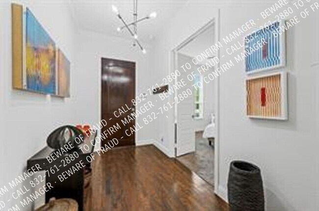 Photo - 2606 San Jacinto Dr