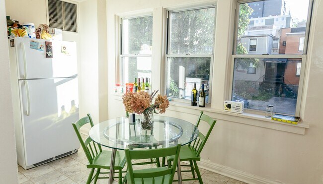 Photo - Hobart Court