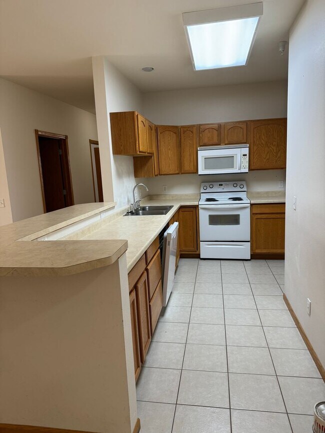 Photo - Manchester Place Apartments