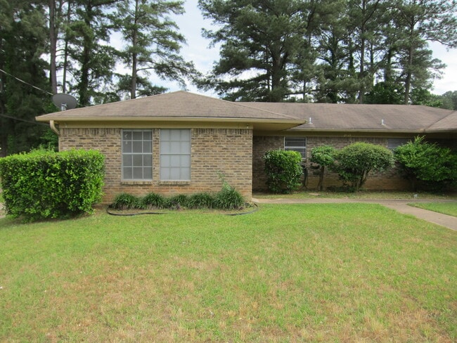 Building Photo - 2010 Secretariat Trail