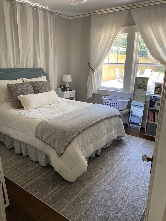 Photo - 1046 Rosewood Dr NE