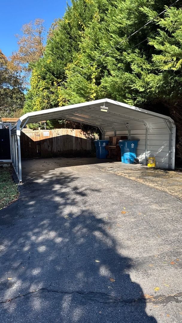 Photo - Classic 3BR Ranch with Garage, Carport & Screened Porch