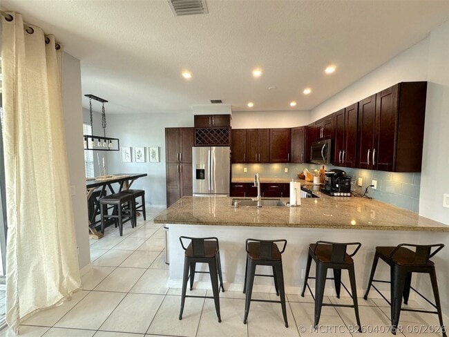 143 NW 107th Terrace