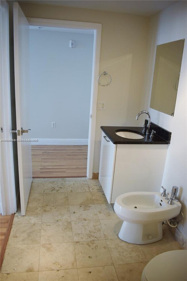 Photo - 3339 Virginia St Unit 207