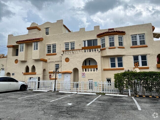 Building Photo - 4211 Parker Ave Unit 7 Rental