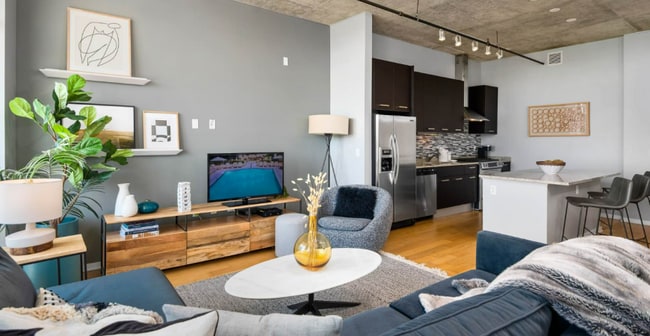 Building Photo - 2 bedroom in Chicago IL 60605 Unit W826 Rental