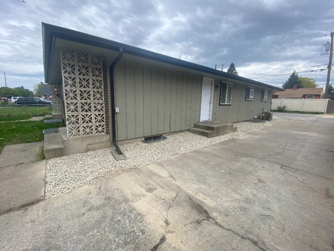 Photo - 818 E Princeton Ave