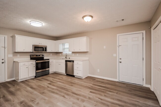 Photo - 145 Hunters Ridge Dr