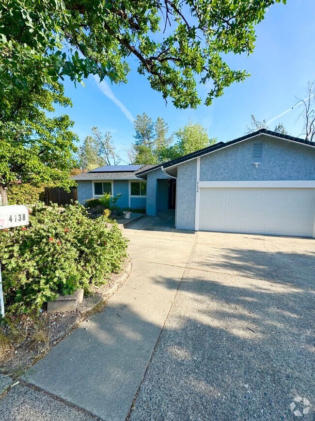 Building Photo - Live in West Redding!! Rental