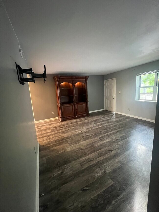 9164 N Swan Cir Condo Unit 9164 Brentwood Forest Condo for Rent in