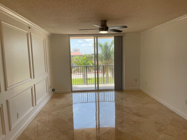 Photo - 651 Okeechobee Blvd Unit 409