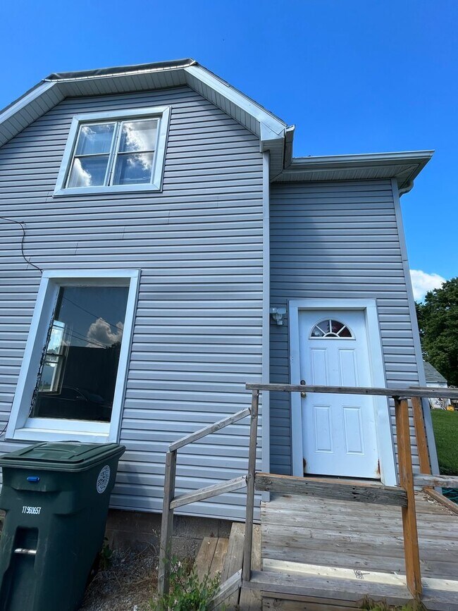 2 bedroom duplex House House Rental in Waterloo, IA