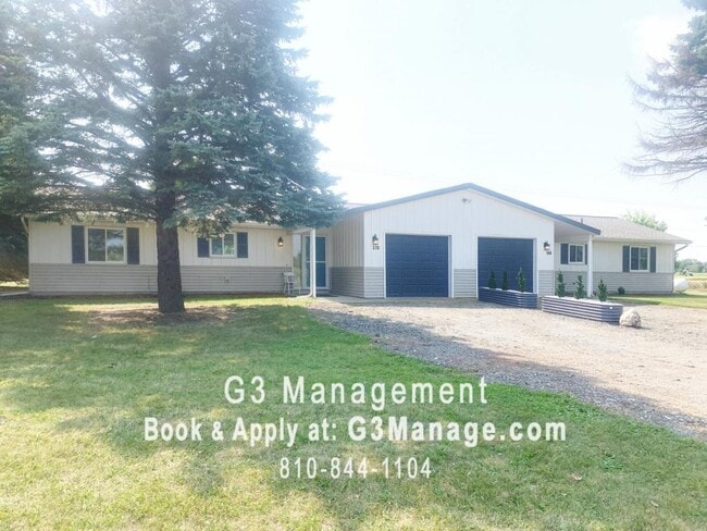 Photo - 570 E Marr Rd