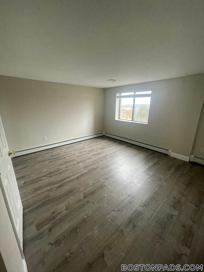 Photo - 4380 N Main St Unidad 401