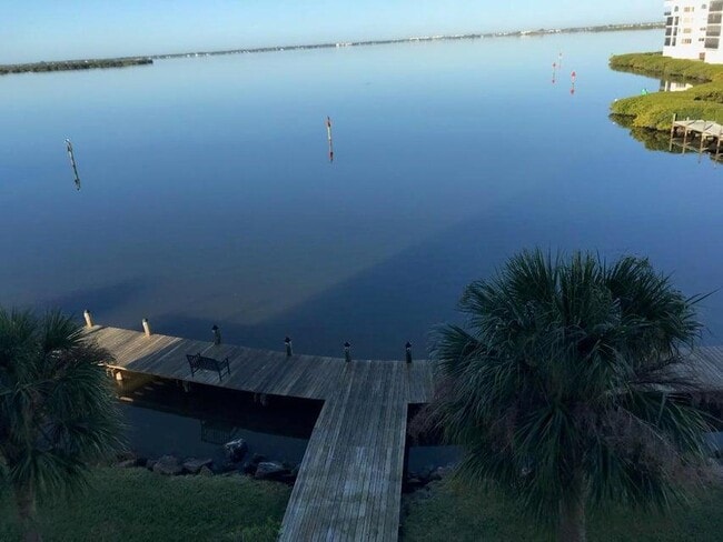 Building Photo - 190 Escambia Ln Unit 403