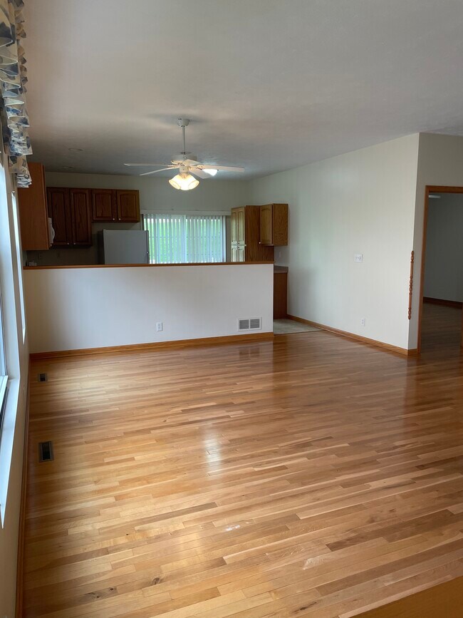 Photo - 2509 Sandhutton Ave Unit 2509