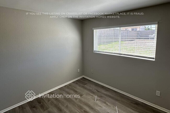 Photo - 3807 W Columbine Dr