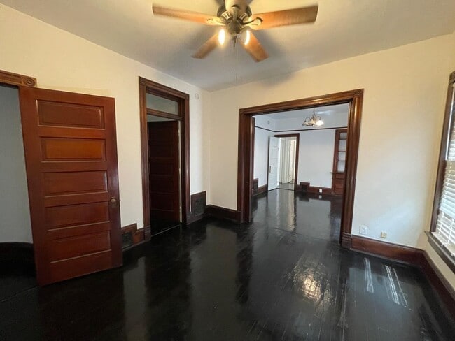 Photo - 2536 N Oakland Ave Unit 2538 N Oakland Ave