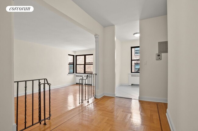 Photo - 725 W 184th St Apartamento